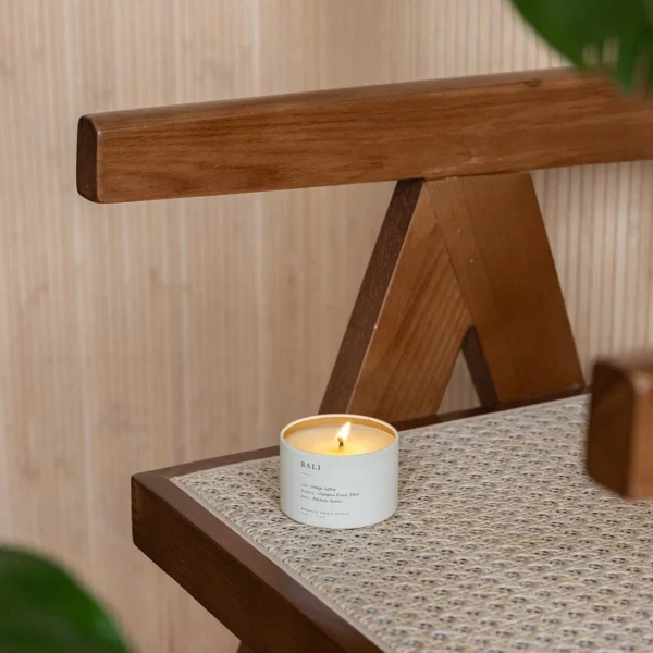bali-travel-candle