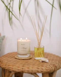 candle-reed-diffuser-room