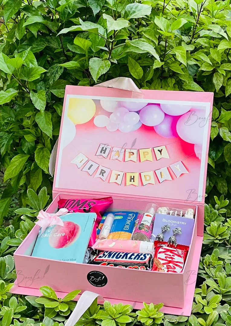 delightful-birthday-gift-box
