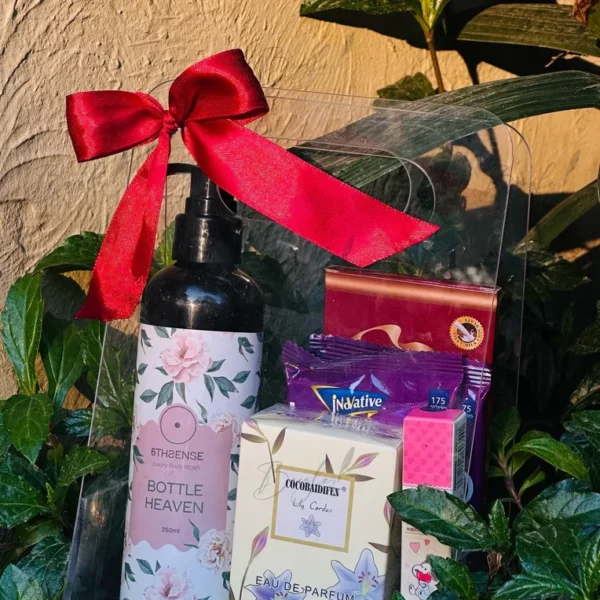 luxurious-acrylic-gift-hamper